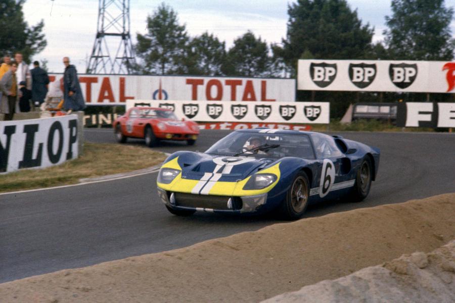 Ford GT40 (Mk II) 1965 года  (фото 23 из 118)